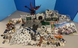 Lot Lego Castle mit Figuren aus Set 7094 Kings'Castle + 7078