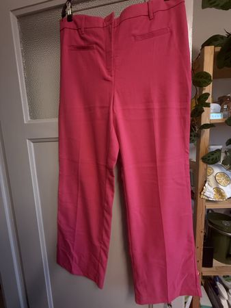 Coole Statement-Hose in pink