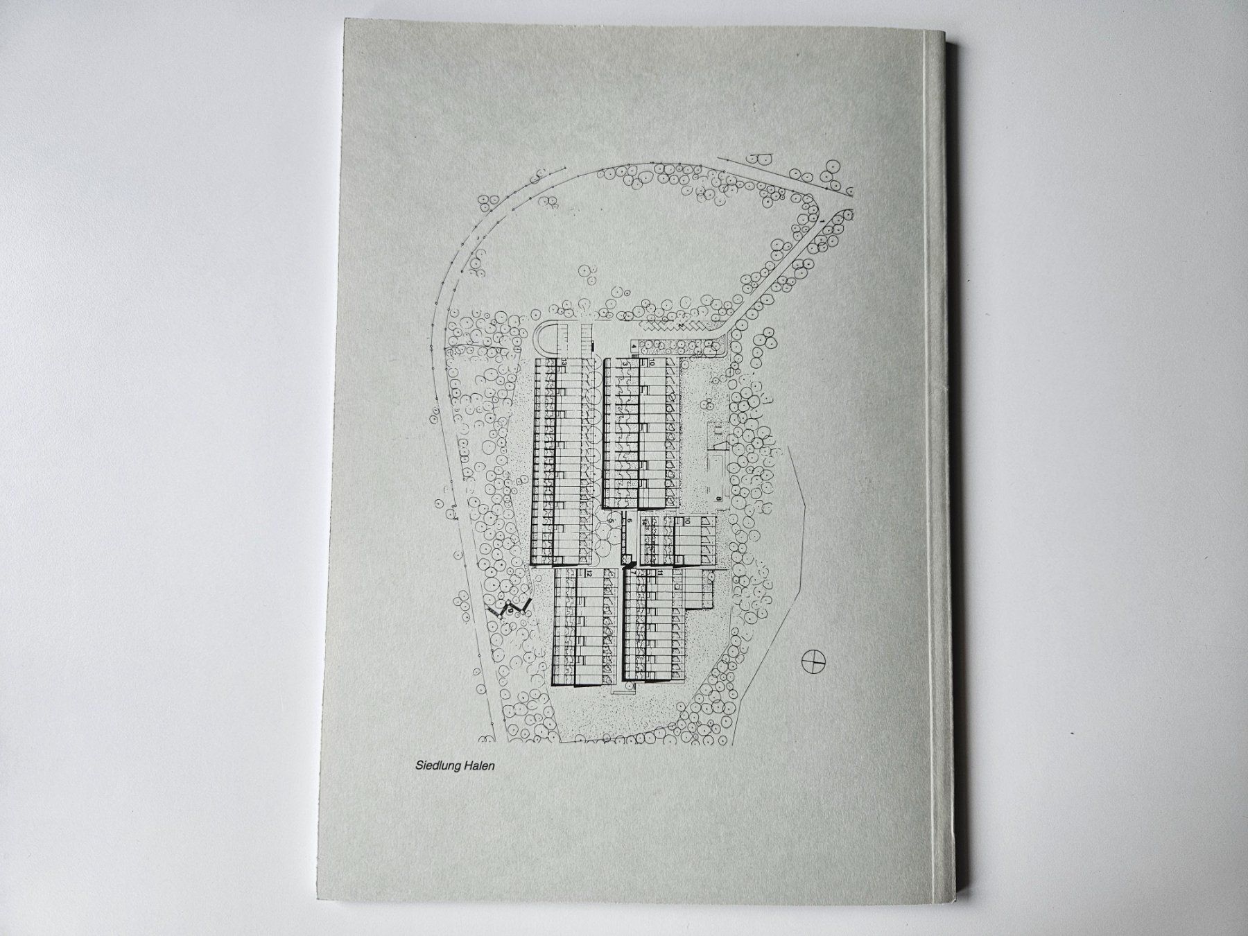 Livres: La forme du logement moderne, Kenneth Frampton, EPFL 1996 – D'occasion à Echandens par annegug 9
