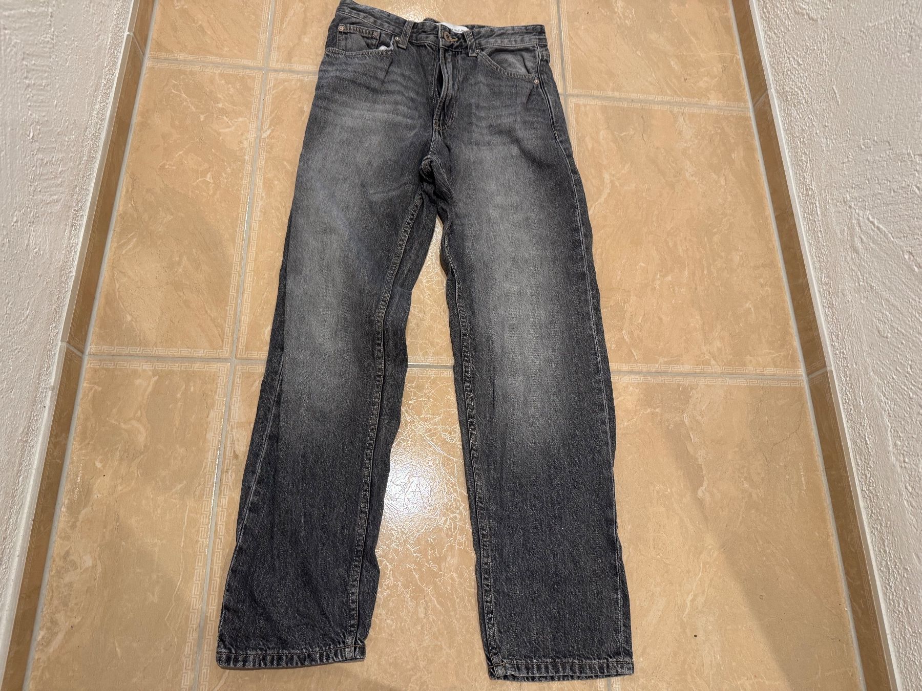 Bershka Jeans: Bershka neue jeans, 36 – Nuovo (secondo la descrizione) da Klingnau venduto da Markus14