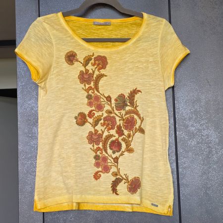 🐸 NILE T-SHIRT XS MIT BLUMENMUSTER GELB TOP ZUSTAND