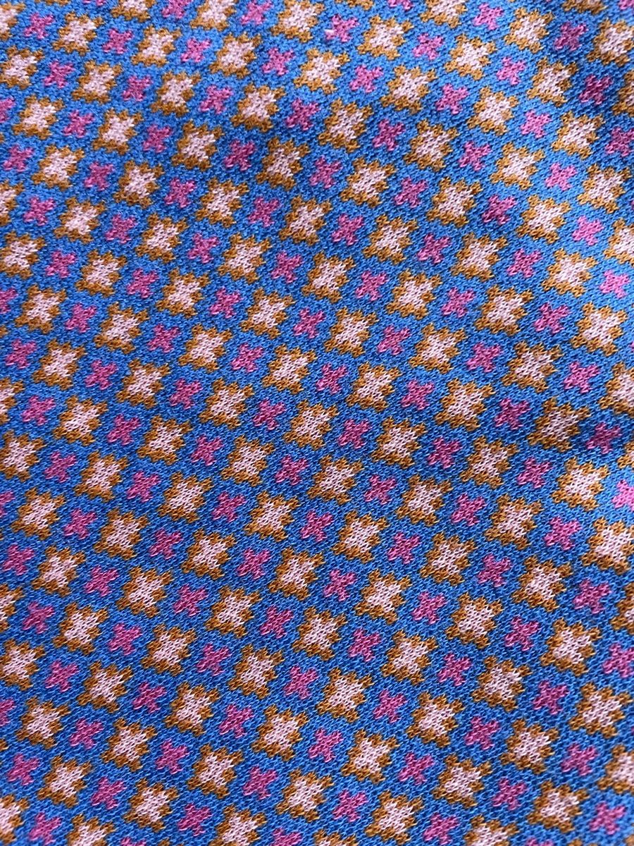Tessuti: Jacquard-Stoff, Rautenmuster 140x105cm – Nuovo (secondo la descrizione) da Fehraltorf venduto da Nadja0205