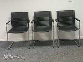 3 Lederstühle mit Armlehne