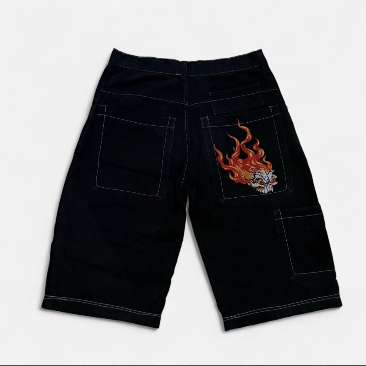 JNCO Jeans: Rare JNCO Fire Skull Jorts – Usato da Wil SG venduto da zCedric