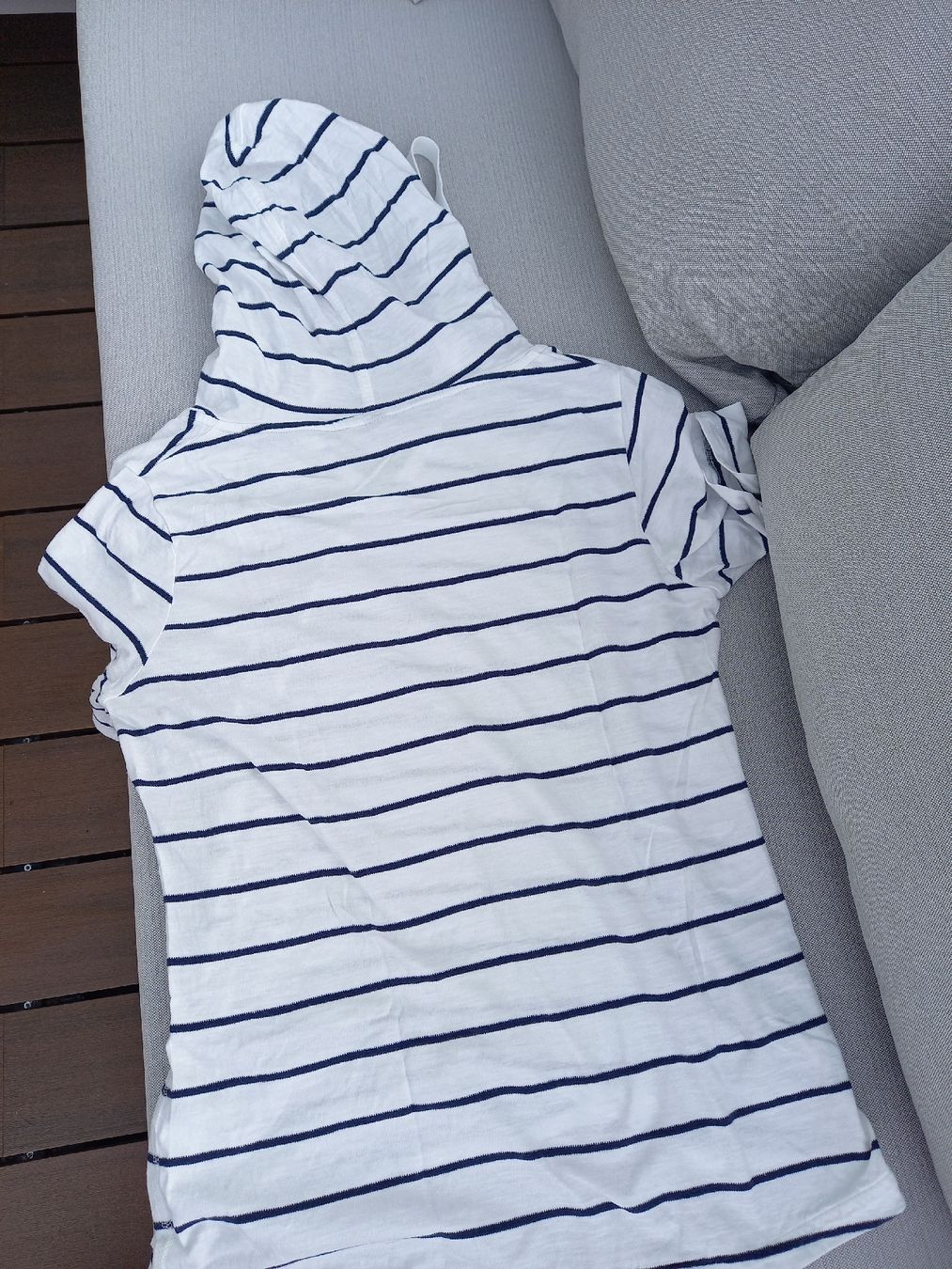T-shirt: Multiblu Sommer Shirt Gr. 40, gestreift, mit Kapuze – Usato da Ruschein venduto da dom_nbr2 2