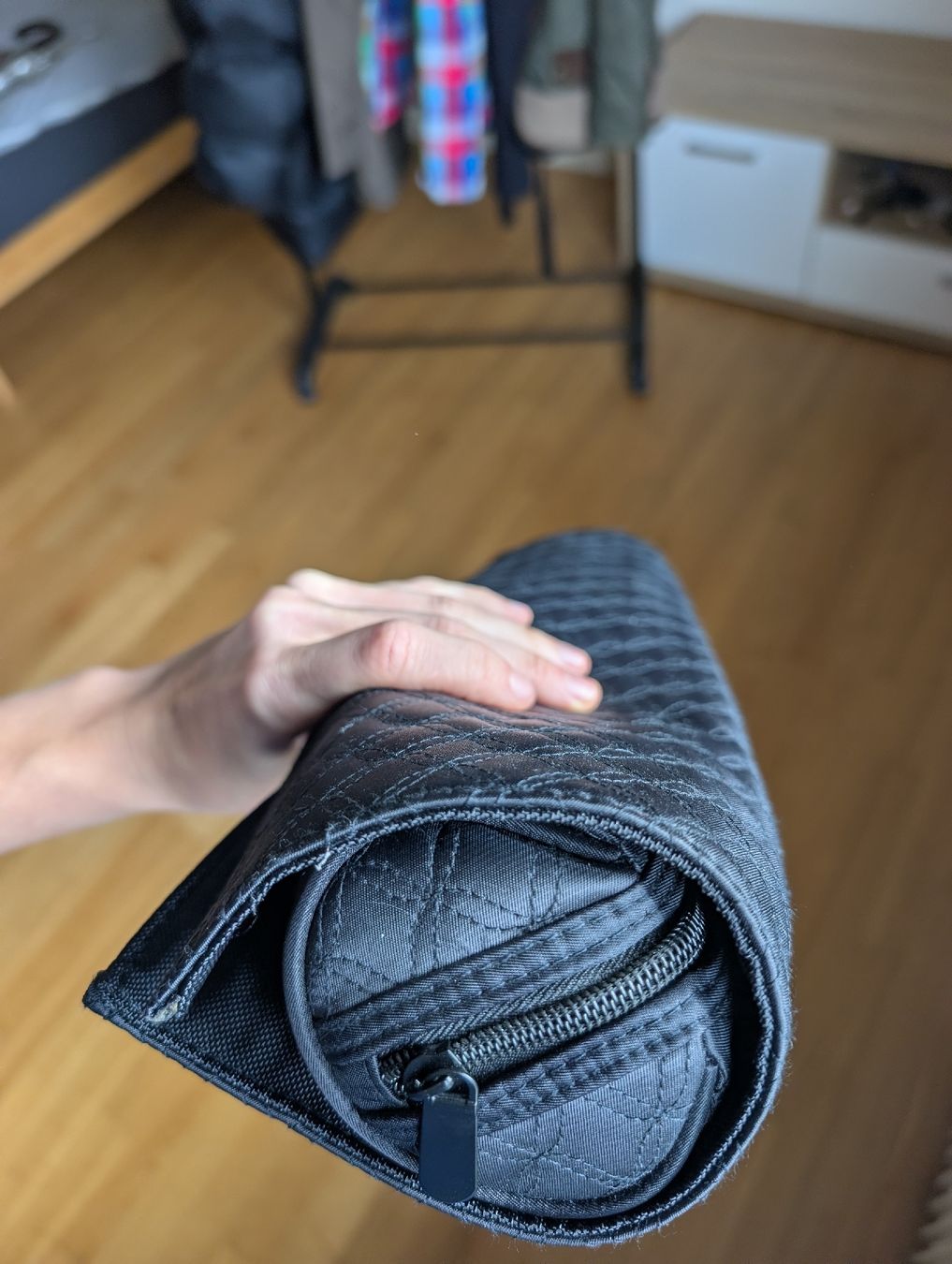 Borse da donna: Hot Tools Quilted Roll-Up Storage Case Black – Usato da Fribourg venduto da ale_nzf5 4