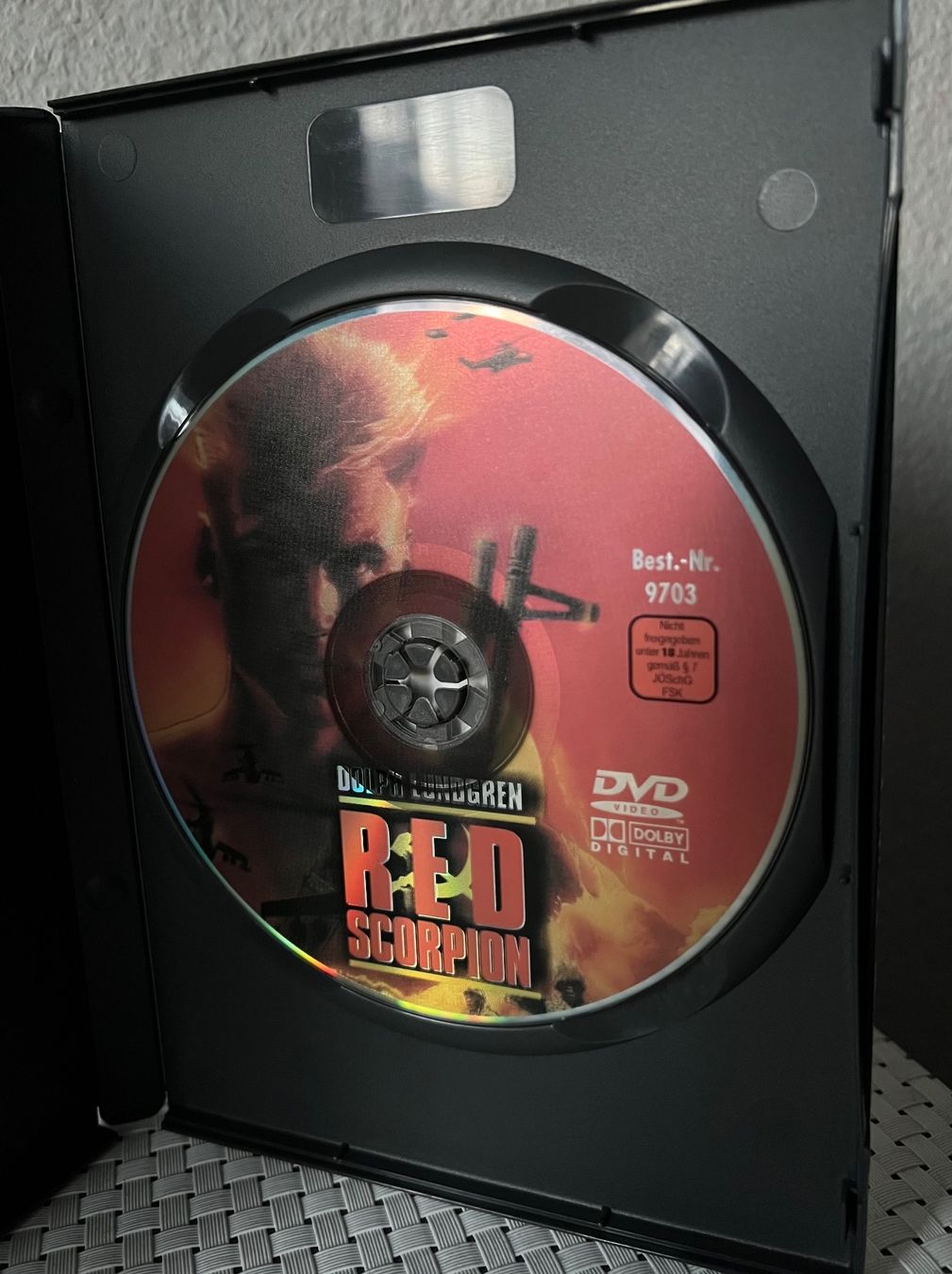 Tutti i DVDs: Red Scorpion - Dolph Lundgren – Usato da Flawil venduto da NiceT 3