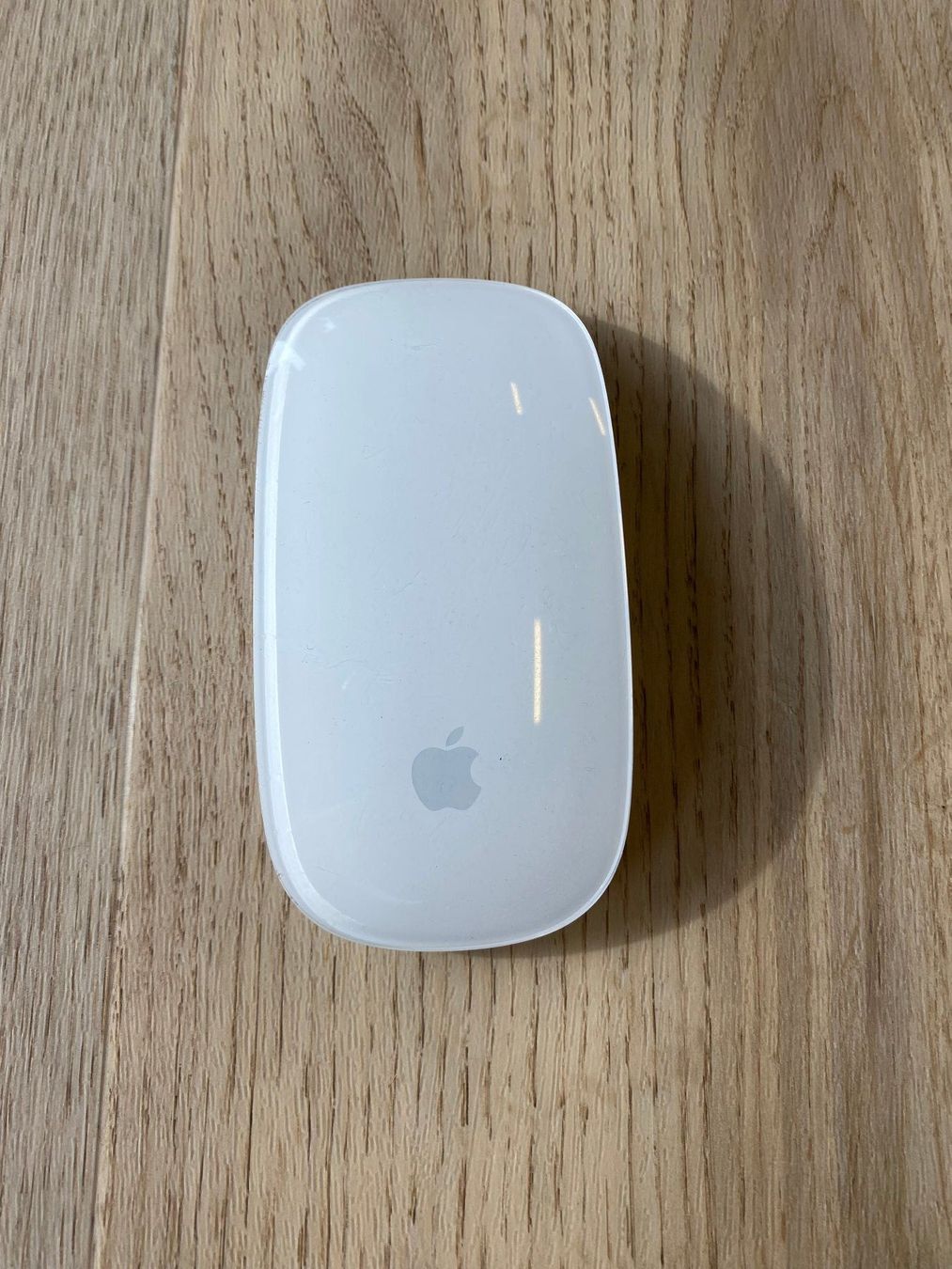Apple Maus: Apple Magic Mouse A1296 mit AA Batterien Bluetooth Maus – Gebraucht aus Wetzikon ZH von BackToRetro