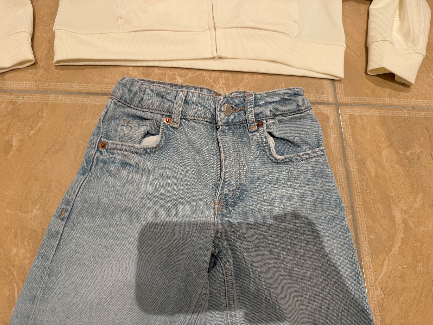Kleiderpakete & -sets: Zara cooles Shirt, 7J 122 – Gebraucht aus Klingnau von Markus14 7