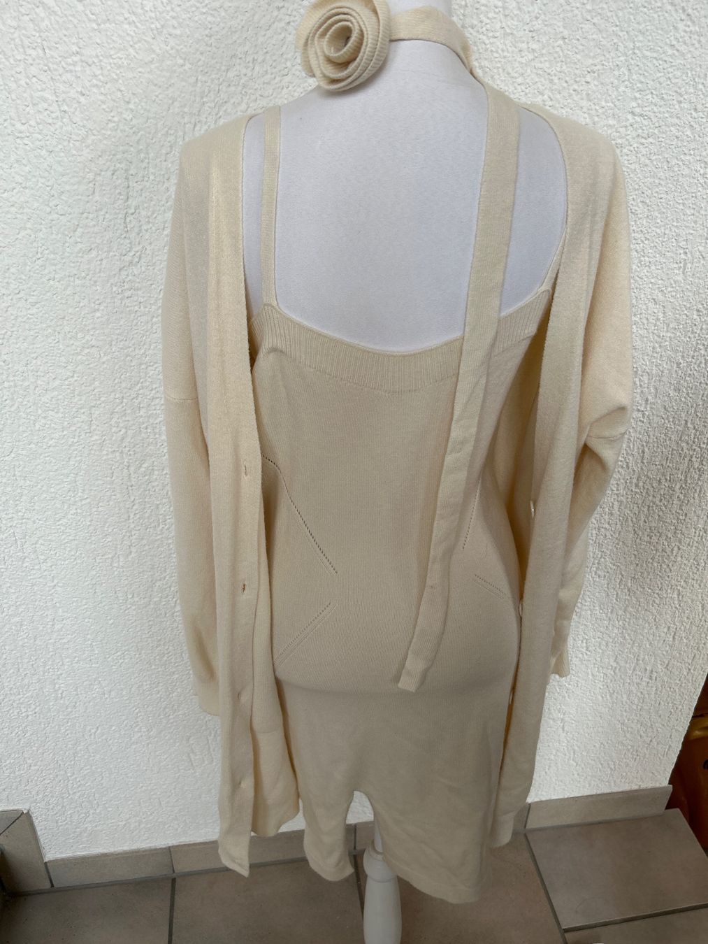 Vestiti: 3 er Set Strickkleid & Strickjacke , Band OS Grösse – Usato da Dagmersellen venduto da sniff64