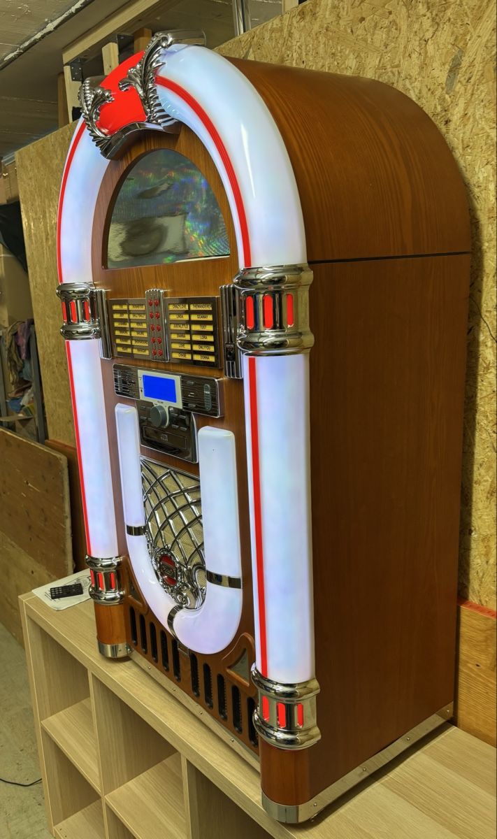 Musiktruhen: Jukebox Ricatech RR2100 – Gebraucht aus Zug von Deks 1