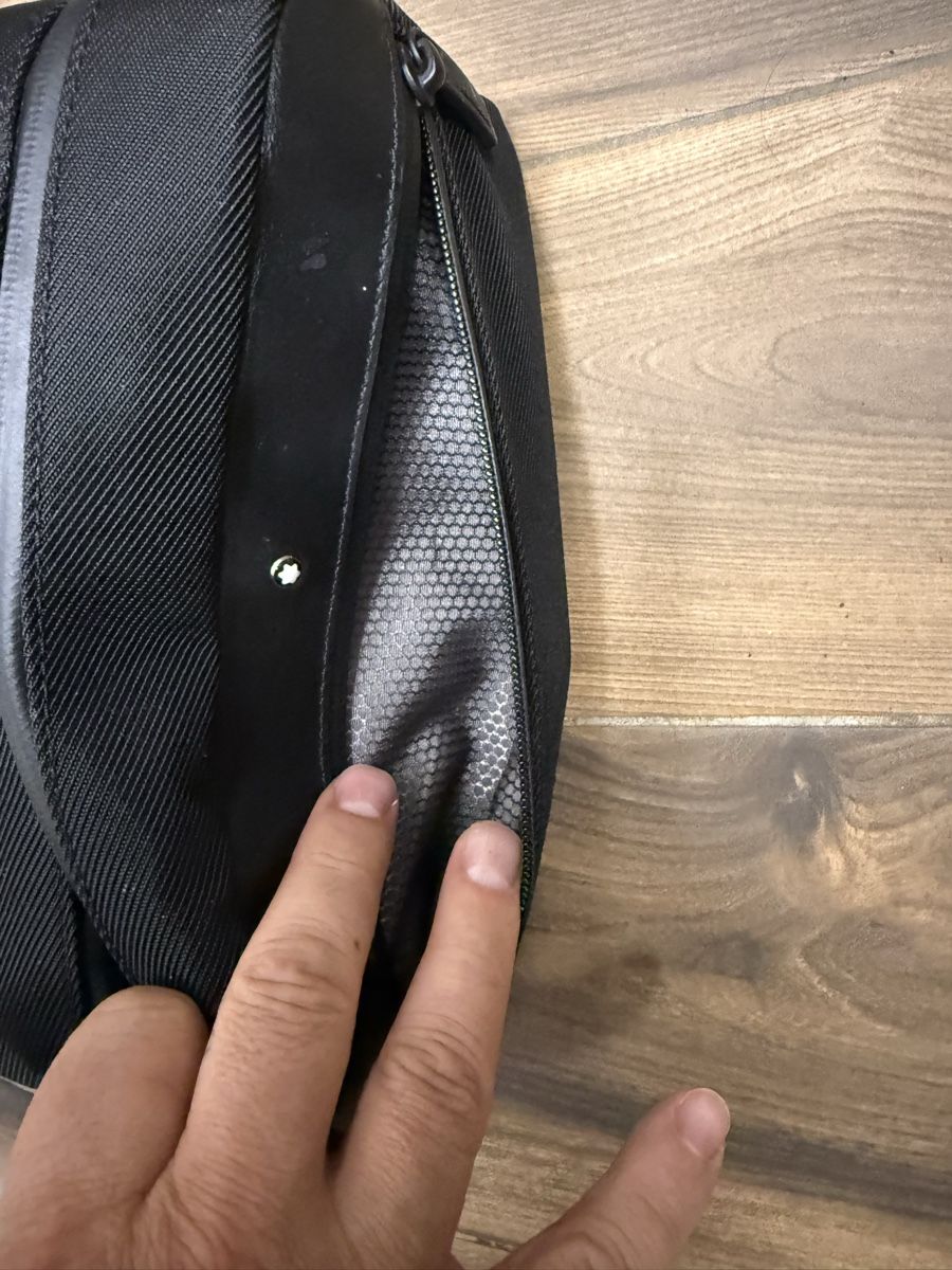 Montblanc Trousses de maquillage: Montblanc Nightflight Necessaire Double Zip – D'occasion à Erlinsbach par homer2478 5