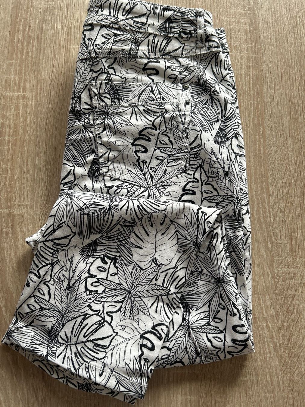 Pantaloni: Damenhose weiss mit Muster von Multiblu Gr.40 – Nuovo (secondo la descrizione) da Brunnen venduto da Nala2929 2