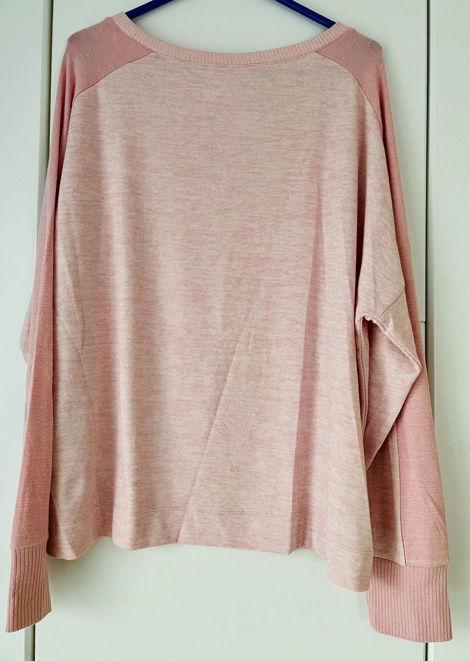 Gap Pullover & Sweatshirts: Sehr schöner Pullover von GAP, Grösse XL – Neu (gemäss Beschreibung) aus Wallbach von paxnic