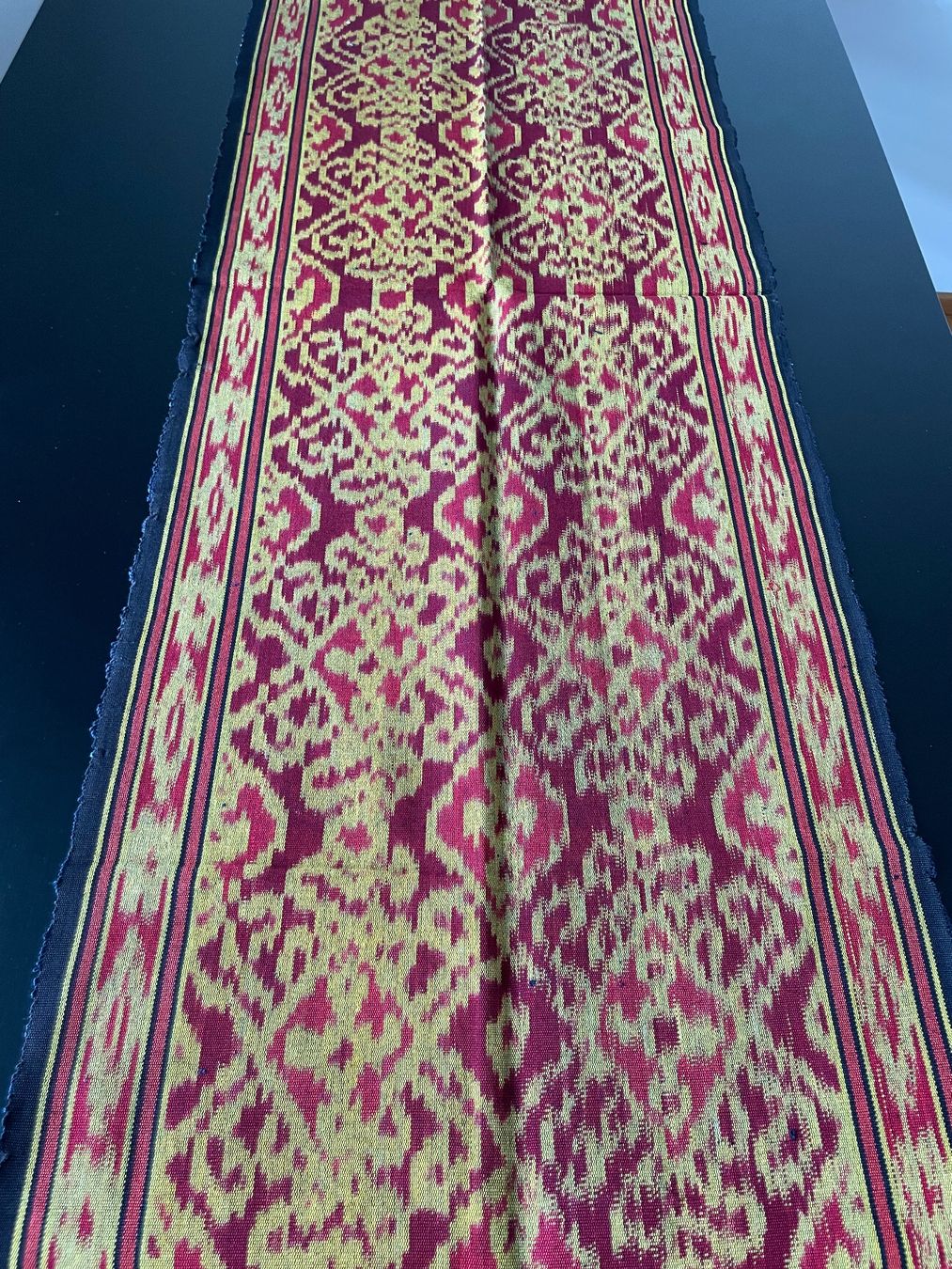 Tessuti: IKAT   Handgewoben   165 x 42 cm – Usato da Uster venduto da cityspider 1