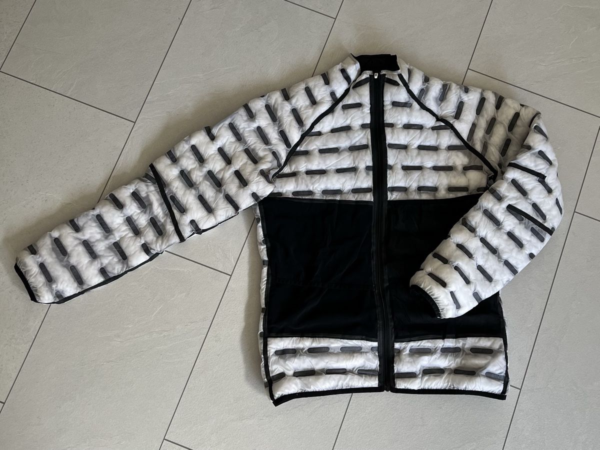 Giacche: ON Jacke Switch/ Reversible / Wendejacke / Puffer – Usato da Chur venduto da ruetizh 1