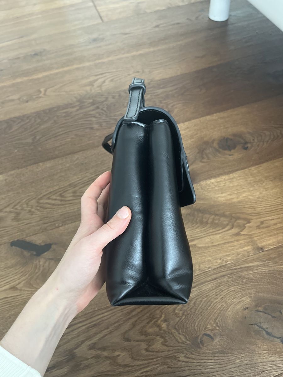 Zara Taschen für Damen: Schwarze Tasche Zara über Schultern – Gebraucht aus Affoltern am Albis von celine.stg 1