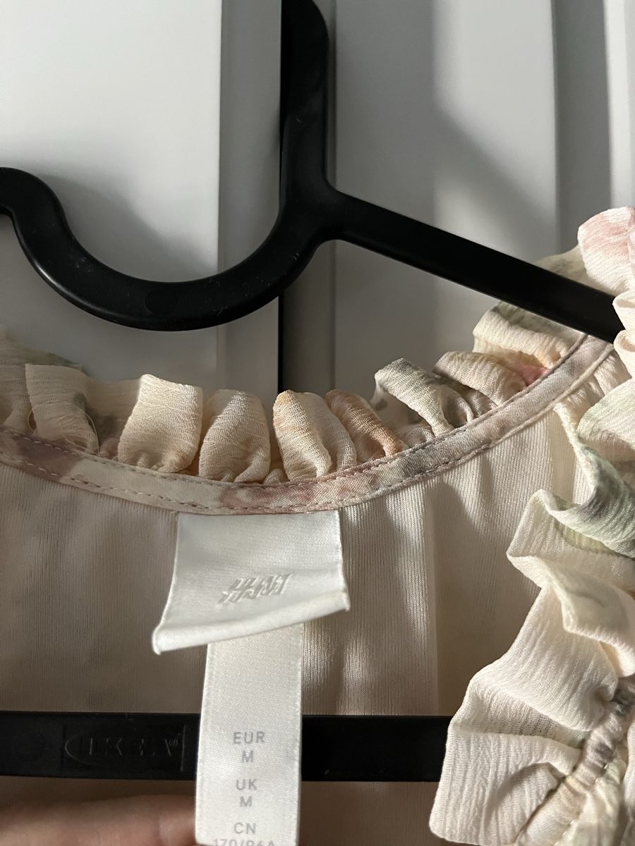 H&M Robes: Romantisches Kleid – Neuf (Voir description) à Allschwil par eyl_bb8q 1