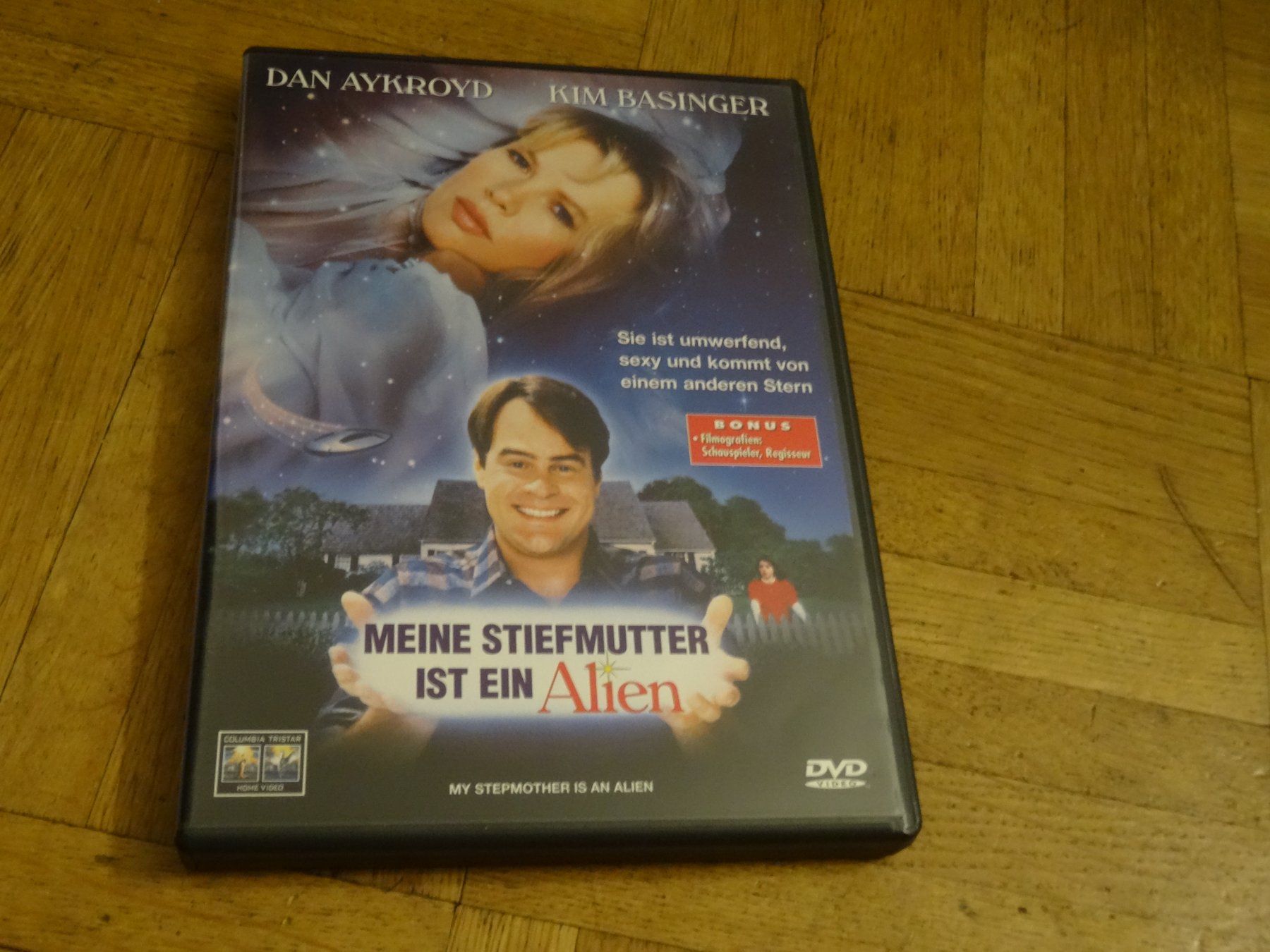 Alle DVDs: DVD Meine Stiefmutter ist ein Alien – Gebraucht aus Olten von Disc-Verkauf