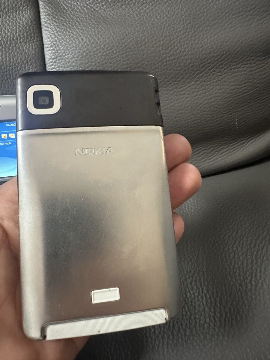 Nokia Telefoni cellulari / Smartphones: Nokia e Series Business Handy – Difettoso da Heerbrugg venduto da Amazon38 6