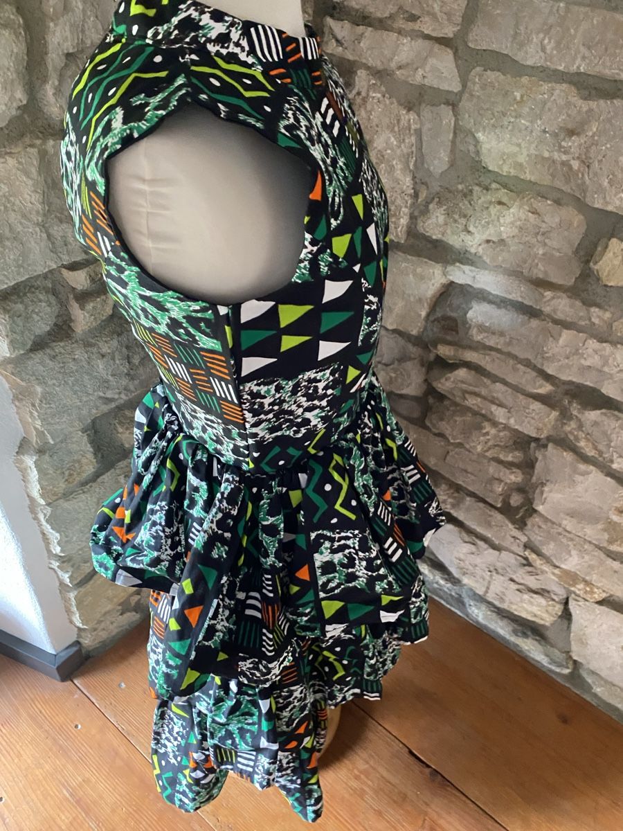 Vestiti: Robe neuve wax africain Taille 34 – Nuovo e nell'imballaggio originale da Moutier venduto da Happyvidedressing 3
