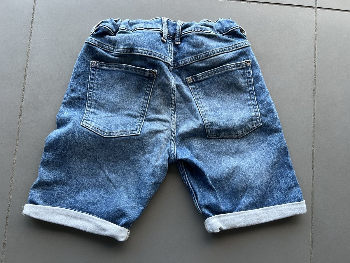 H&M Pantaloni: H&M - Short - taille 158 – Usato da Sainte-Croix venduto da Caramel31 1