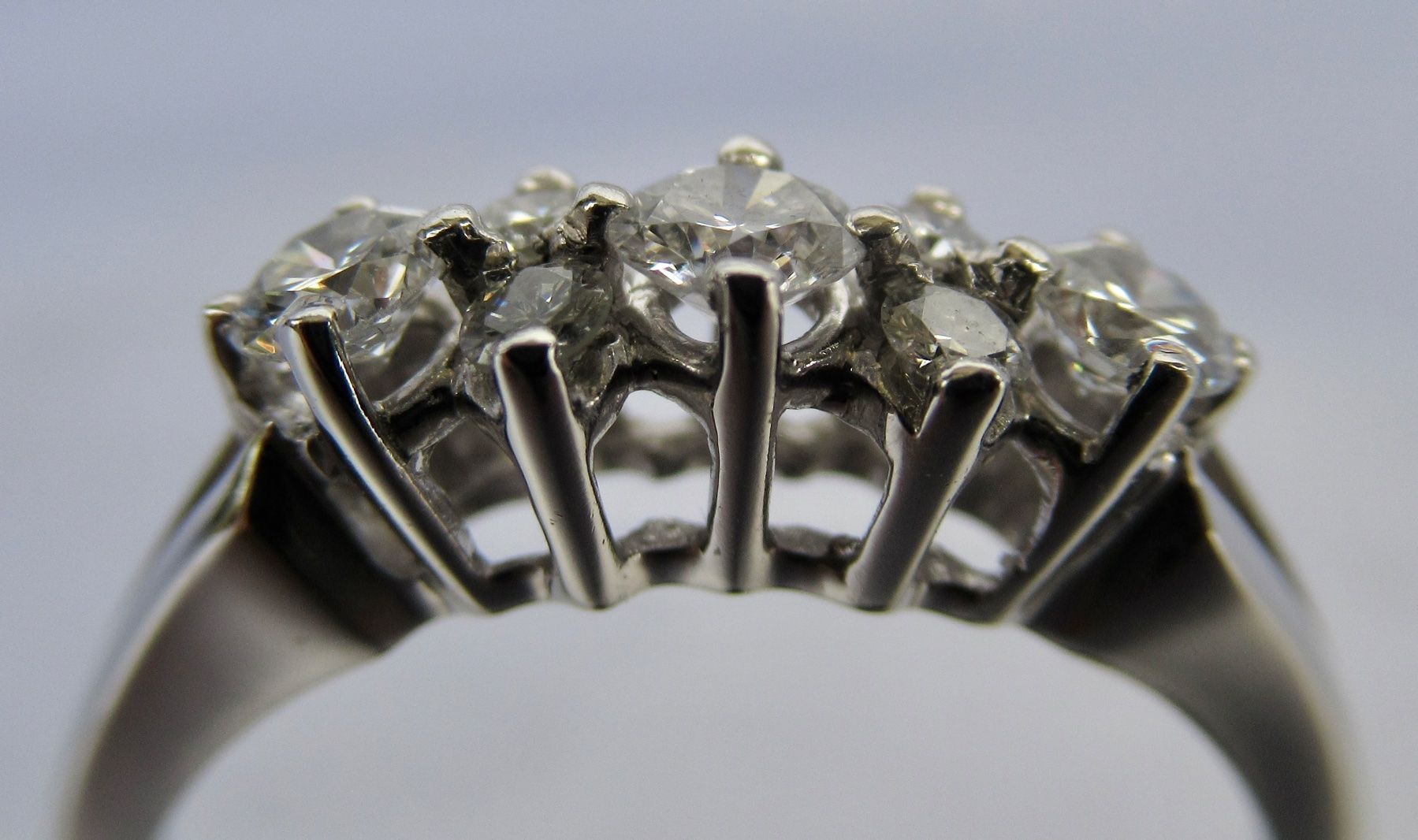 Anelli: Weissgoldring 750 mit Brillanten – Usato da Murten venduto da Ulwachbinassegraf 5
