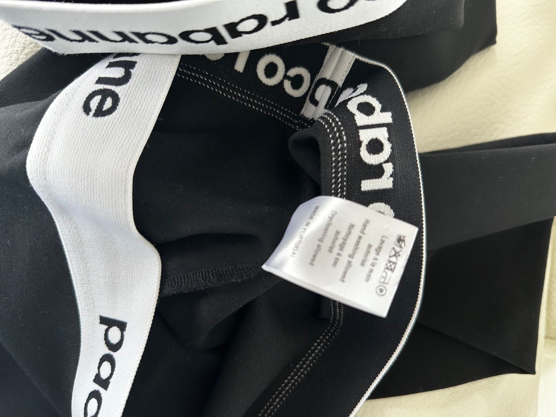 Paco Rabanne Kleiderpakete: Orig. Paco Rabanne set Gr.xs – Gebraucht aus Kloten von Fibbit 2