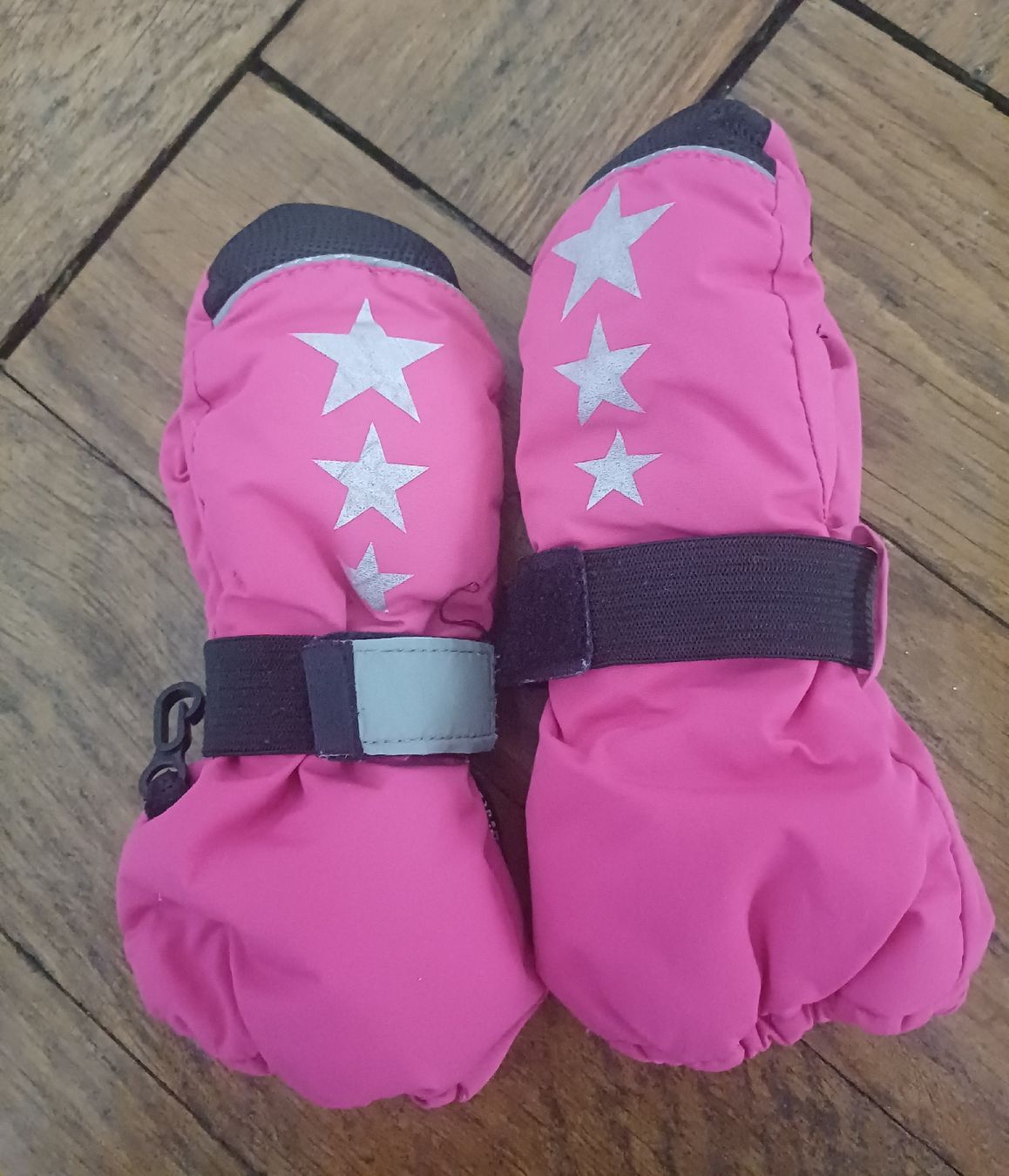 Guanti: Pinke Winterhandschuhe 2-4 Jahre – Usato da Schönenwerd venduto da pomodor