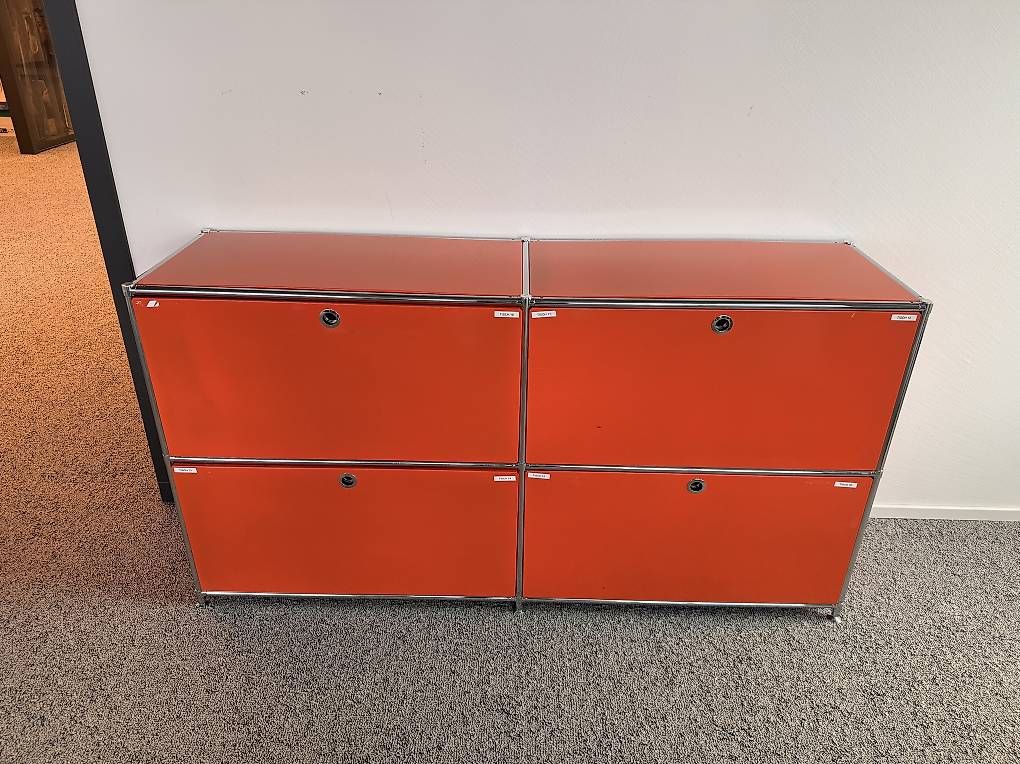 Commodes: System 4 Sideboard Orange  4 Klappen – D'occasion à Rikon im Tösstal par abd_67zx
