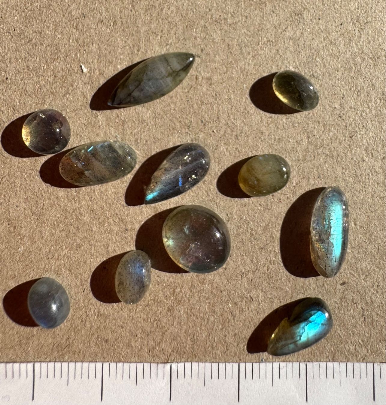 Pietre preziose: Labradorit Cabochons  ECHT!!!   top Farben/Glanz – Nuovo e nell'imballaggio originale da Leuggern venduto da gemshow