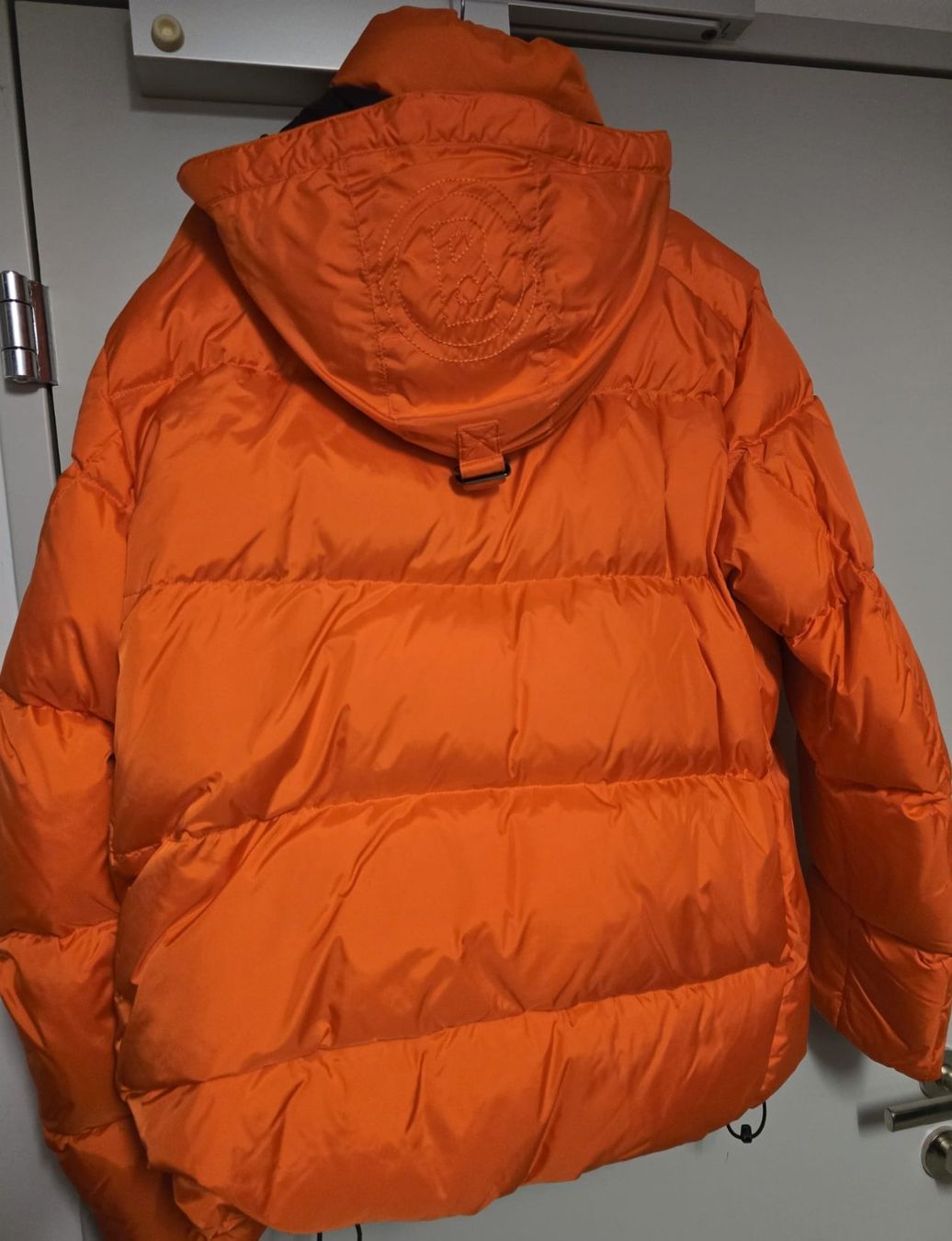 Bogner Giacche: Bogner orange Daunenjacke XL – Nuovo (secondo la descrizione) da Hinwil venduto da ZSHAG 1