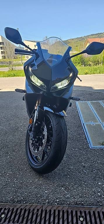 Honda Strada: Honda CBR650 R, 2021, QuickShifter – Usato da Vallorbe venduto da mig_zpk7 5
