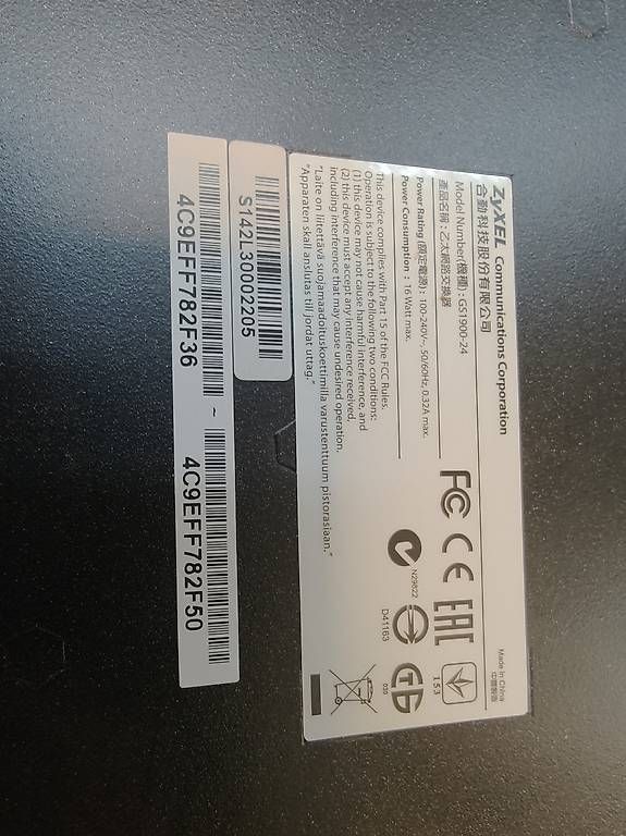 Hubs & Switches: Zyxel Gs1900 24 switch 19 rack – D'occasion à Moosleerau par Philipp2021 3