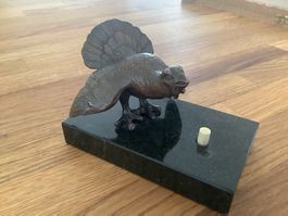 Auerhahn Figur Bronze auf Marmorsockel Bedienstetenklingel