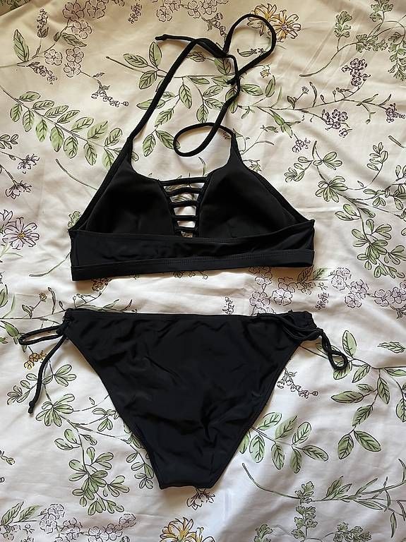 Costumi da bagno & Bikini: Schwarzes zweiteiliges Bikini – Usato da Studen SZ venduto da _jasi7307_ 1