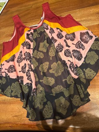 Sommerliches Damen Top mit Blumenmuster, Grösse S