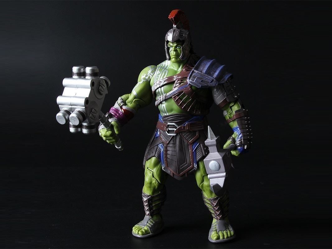 Statuette: HULK SCHWER BEWAFFNET - FIGUR 19cm - HULK AVENGER - BANNER – Nuovo e nell'imballaggio originale da Kriens venduto da swissgadget