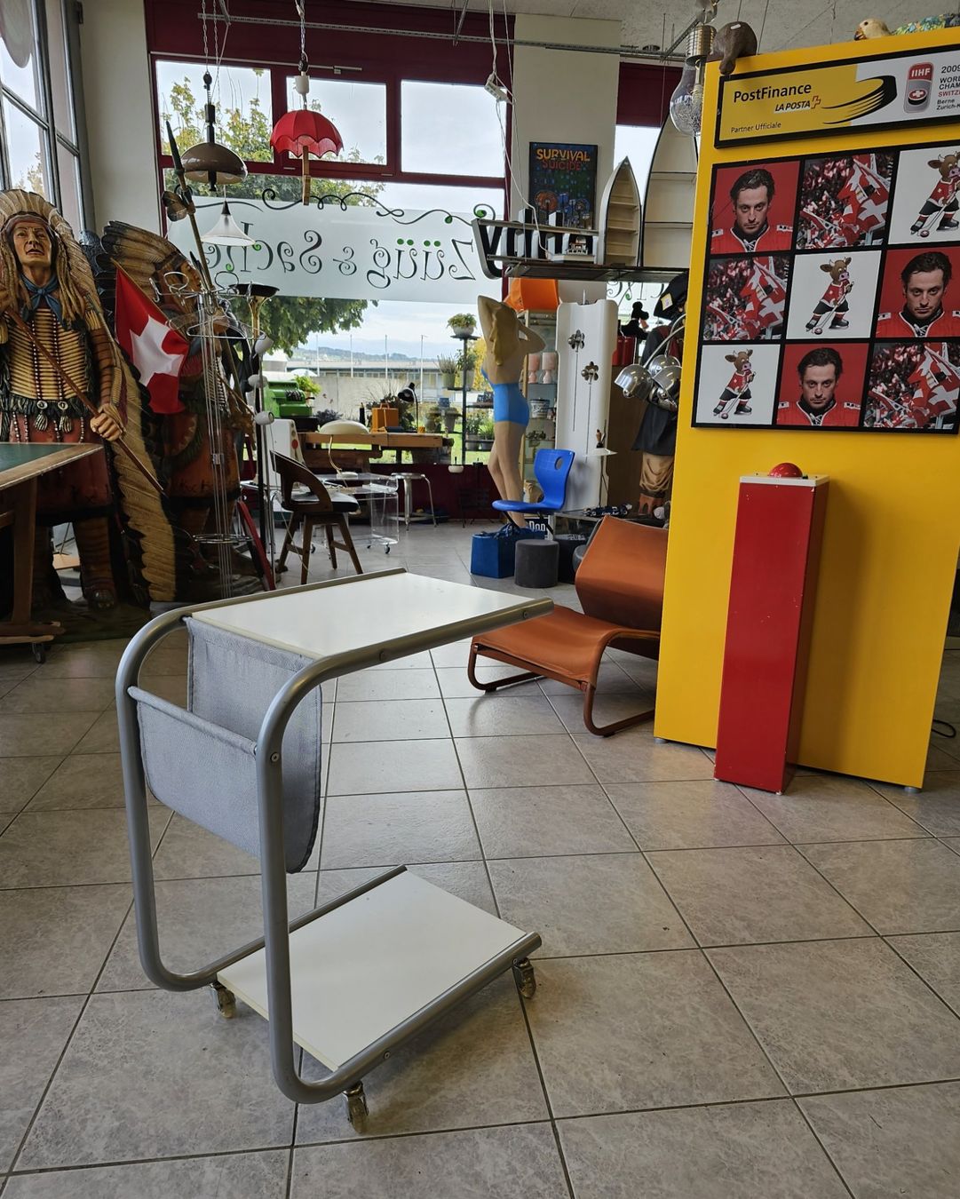 Carrelli di servizio: IKEA 1980 STRAJK Serving Trolley, Tomas Jelinek Side Table – Usato da Nottwil venduto da Wondewa-Shop 8