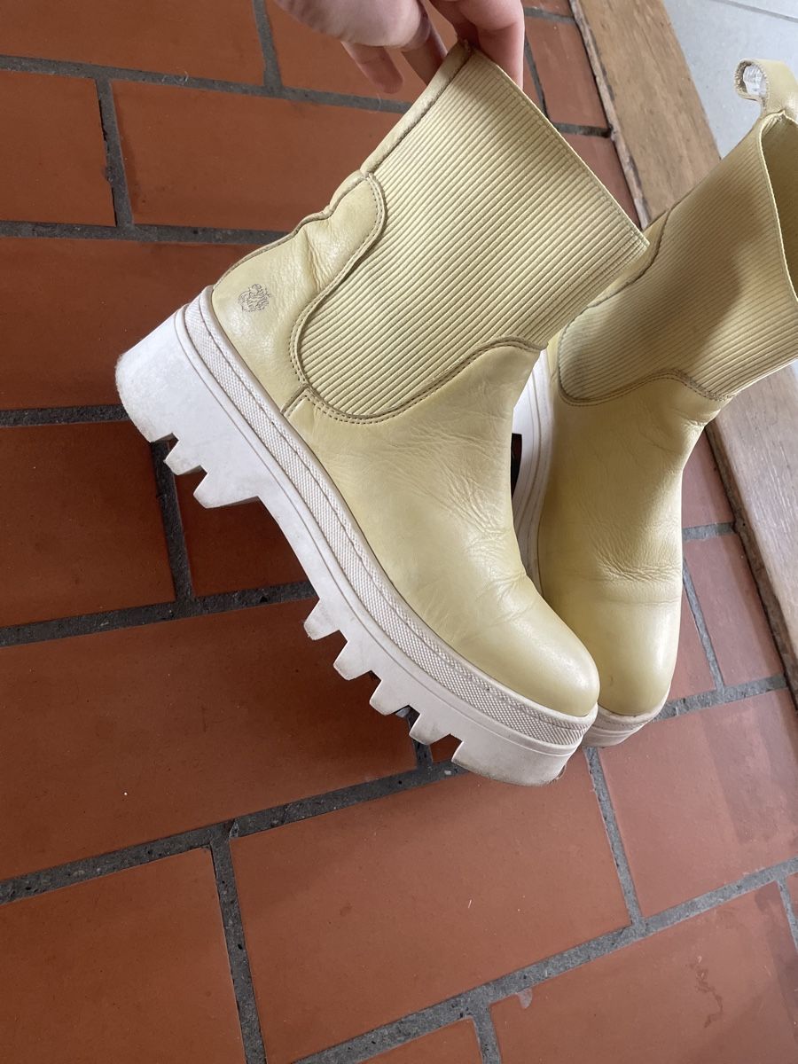Scarpe da uomo: Gelbe Stiefel  – Usato da Zürich venduto da nie_6ls5