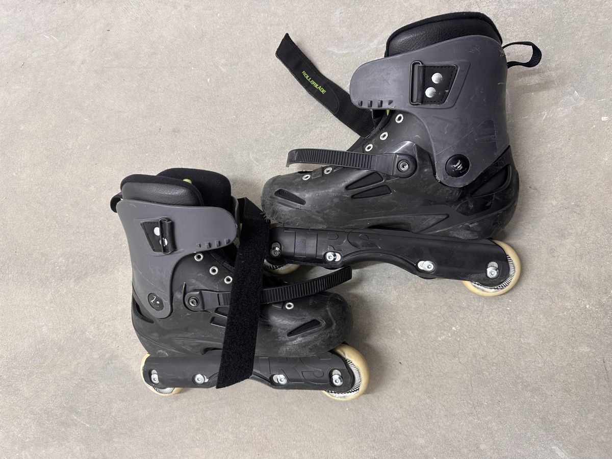 Patins à roul. & inline: Rollerblade Tribe Grösse 42.5 / 9.5 – D'occasion à steffisburg par releve 3