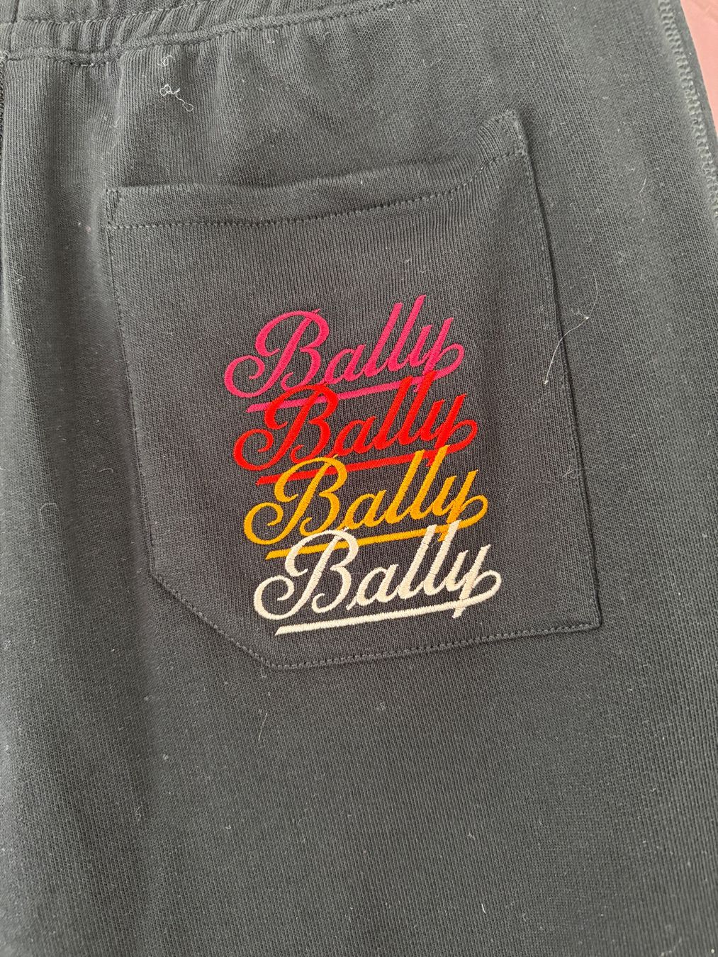 Bally Hosen: Bally Jogginghose mit Logo-Stickerei 38 – Neu und originalverpackt aus Volketswil von praxis12 4