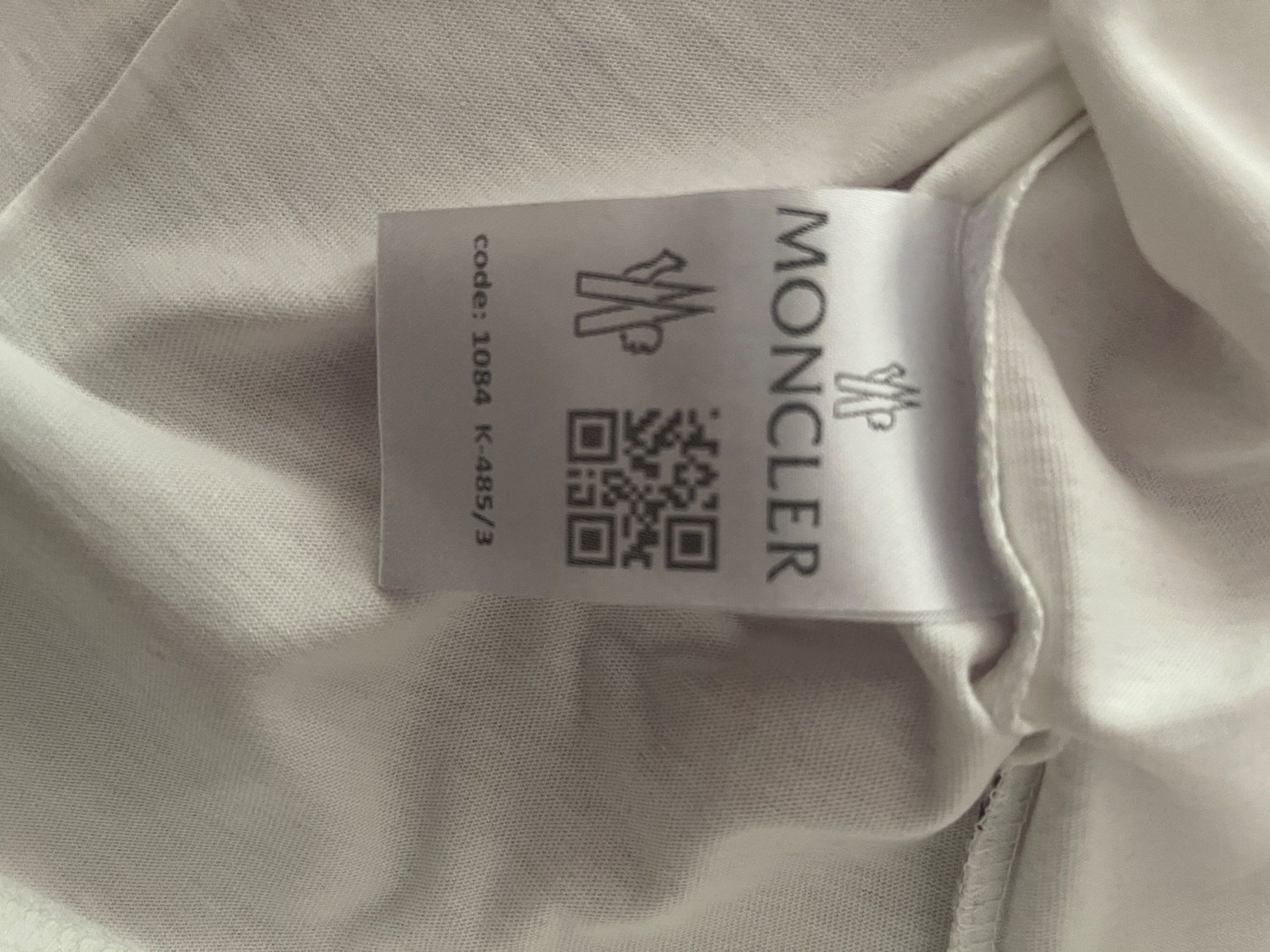 Moncler T-Shirts: Monclear T Shirt,XL – Neu und originalverpackt aus Bolligen von Aquella71 4