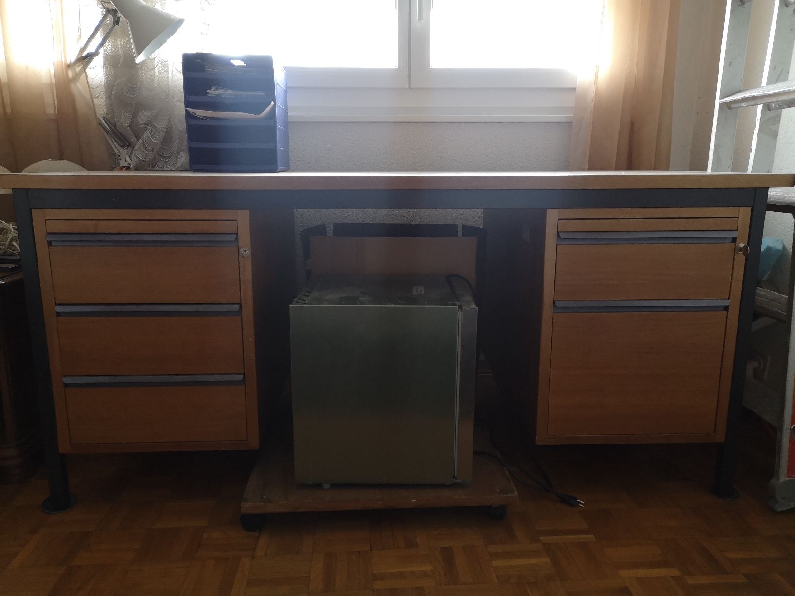 Scrivanie: Bureau en bois massif – Usato da Chêne-Bourg venduto da son_tlv8