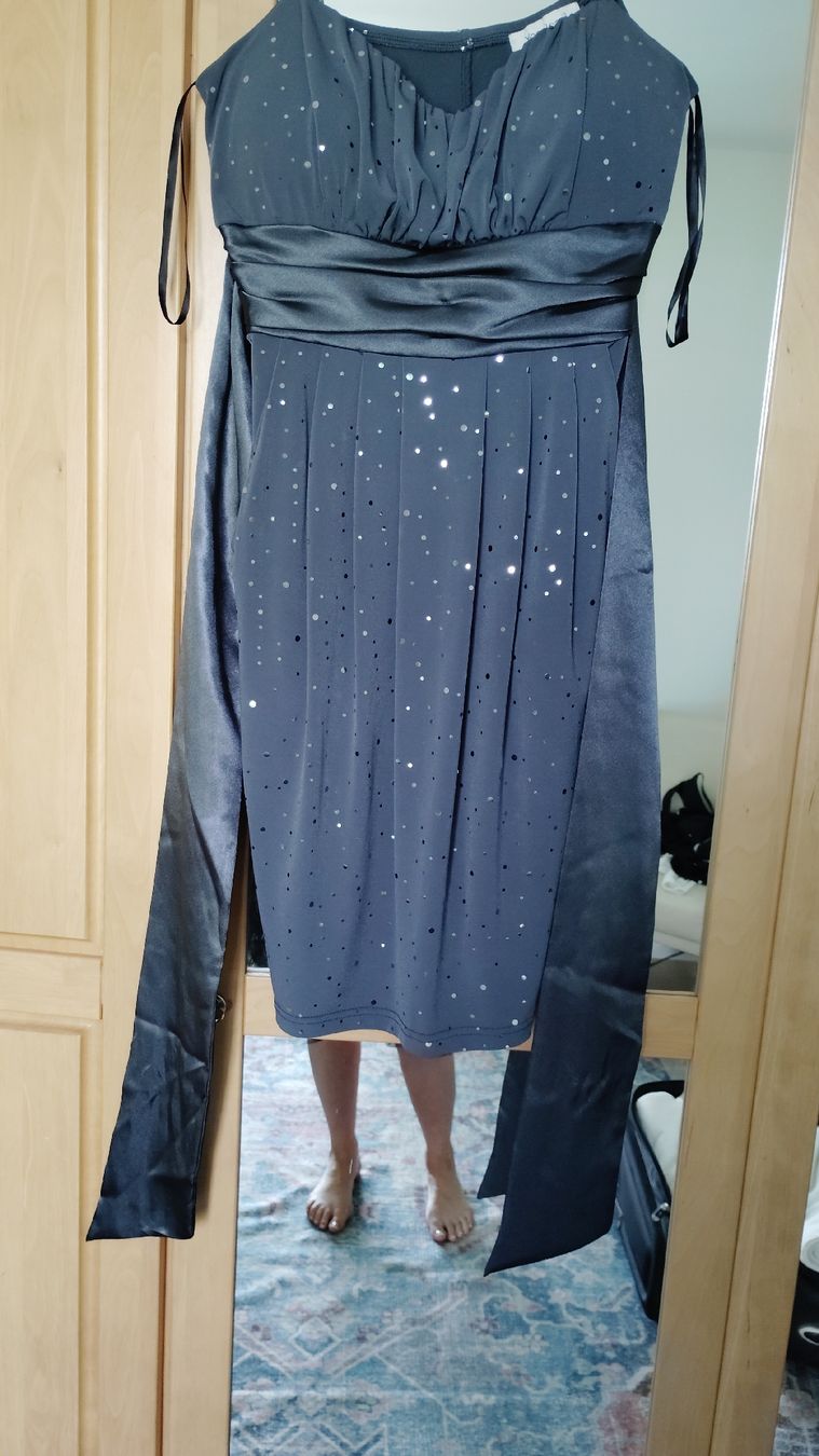Vestiti: graues Kleid mit Glitzer – Nuovo (secondo la descrizione) da Spreitenbach venduto da ludwigmaira 2