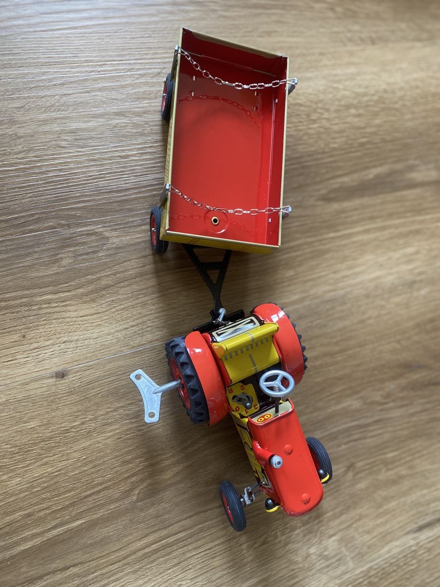 Traktoren: Traktor mit Anhänger von Kovap. – Neu und originalverpackt aus Langnau i. E. von ela_ky8d 1