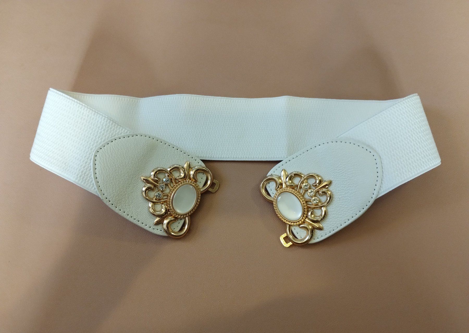 Cinture: Weisser elastischer Gürtel Retro-Stil - Ceinture élastique – Nuovo e nell'imballaggio originale da Lausanne venduto da FASHION-WORLD-SHOP 1