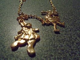 Kette goldfarbig, 2 Anhänger Mädchen