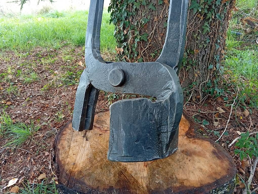 Tutti gli attrezzi: Ancienne pince de forgeron – Usato da Echichens venduto da Rootsboy 1