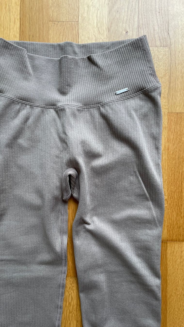 Leggings: Sportleggins aim'n, Grösse M – Usato da Burgdorf venduto da Crown. 2